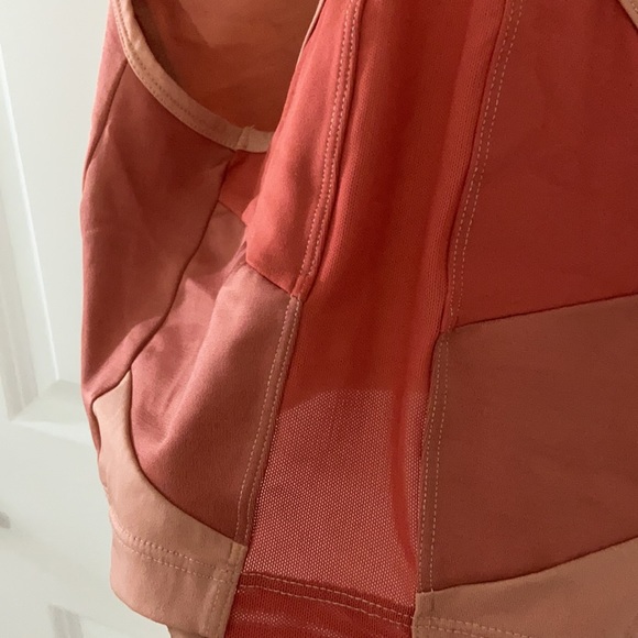 gymshark dry fit tank top - Picture 5 of 5